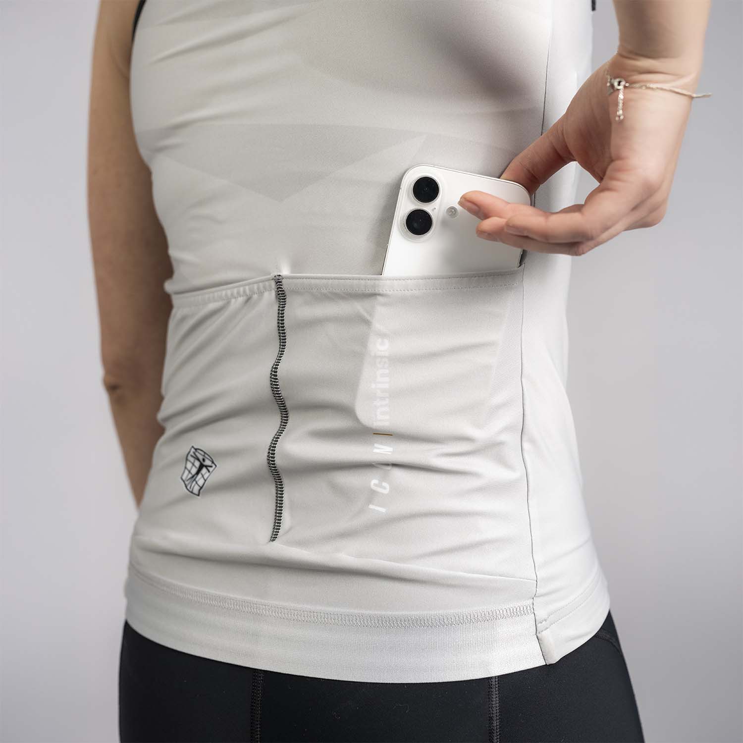 Icon Women’s Top Cool Grey