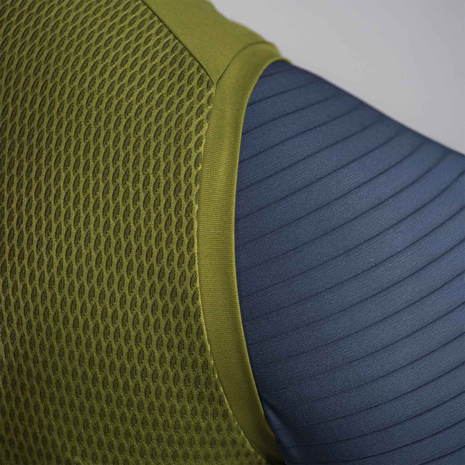 Icon Gilet Thyme Green