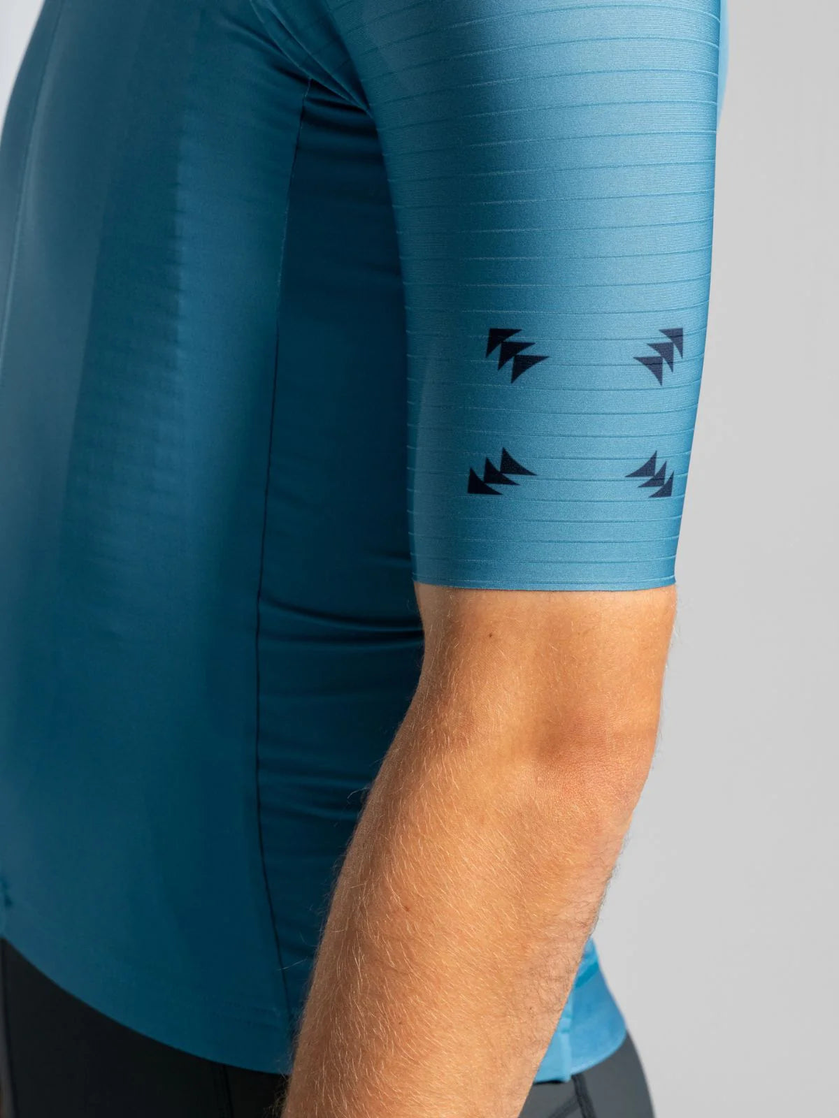 ICON Rattasärk bensiinisinine