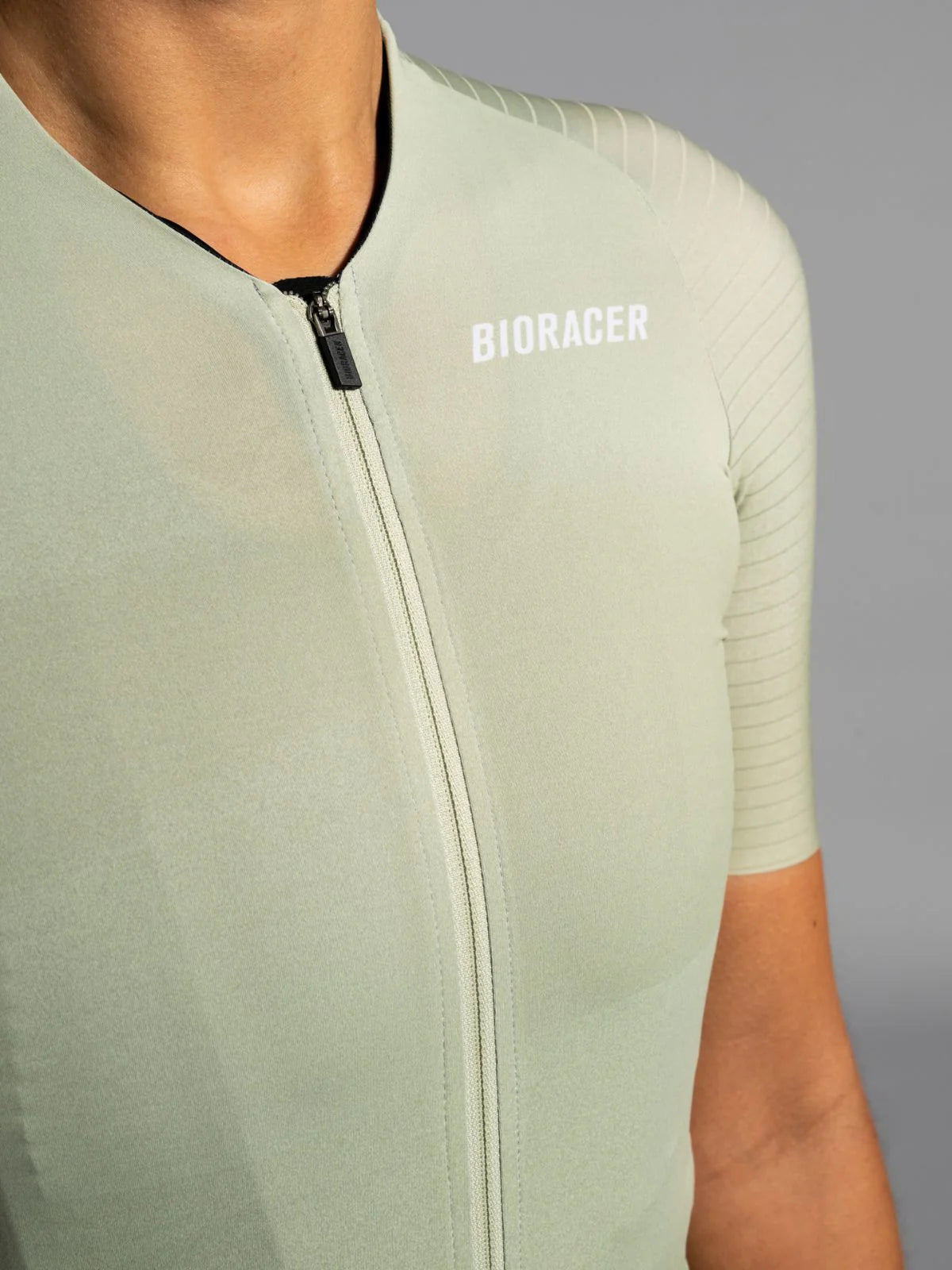 EPIC naiste särk – pistaatsia piim